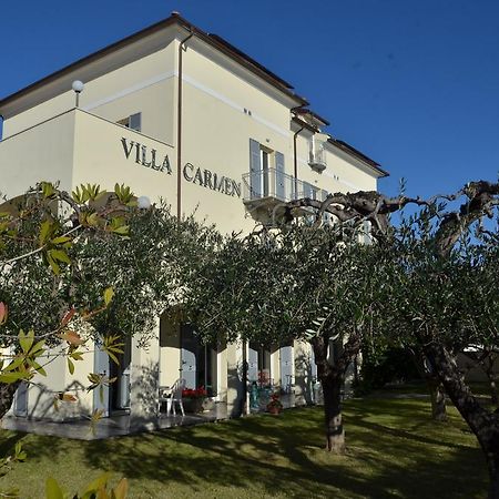 Residence Villa Carmen Fronte Mare A 50 Mt Pietra Ligure Buitenkant foto