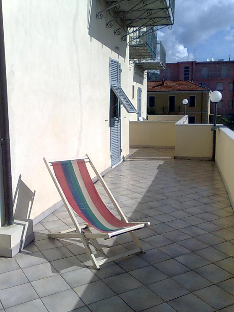 Residence Villa Carmen Fronte Mare A 50 Mt Pietra Ligure Buitenkant foto