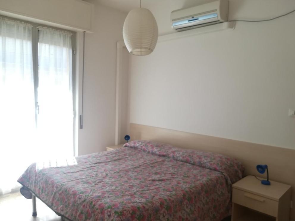 Residence Villa Carmen Fronte Mare A 50 Mt Pietra Ligure Buitenkant foto